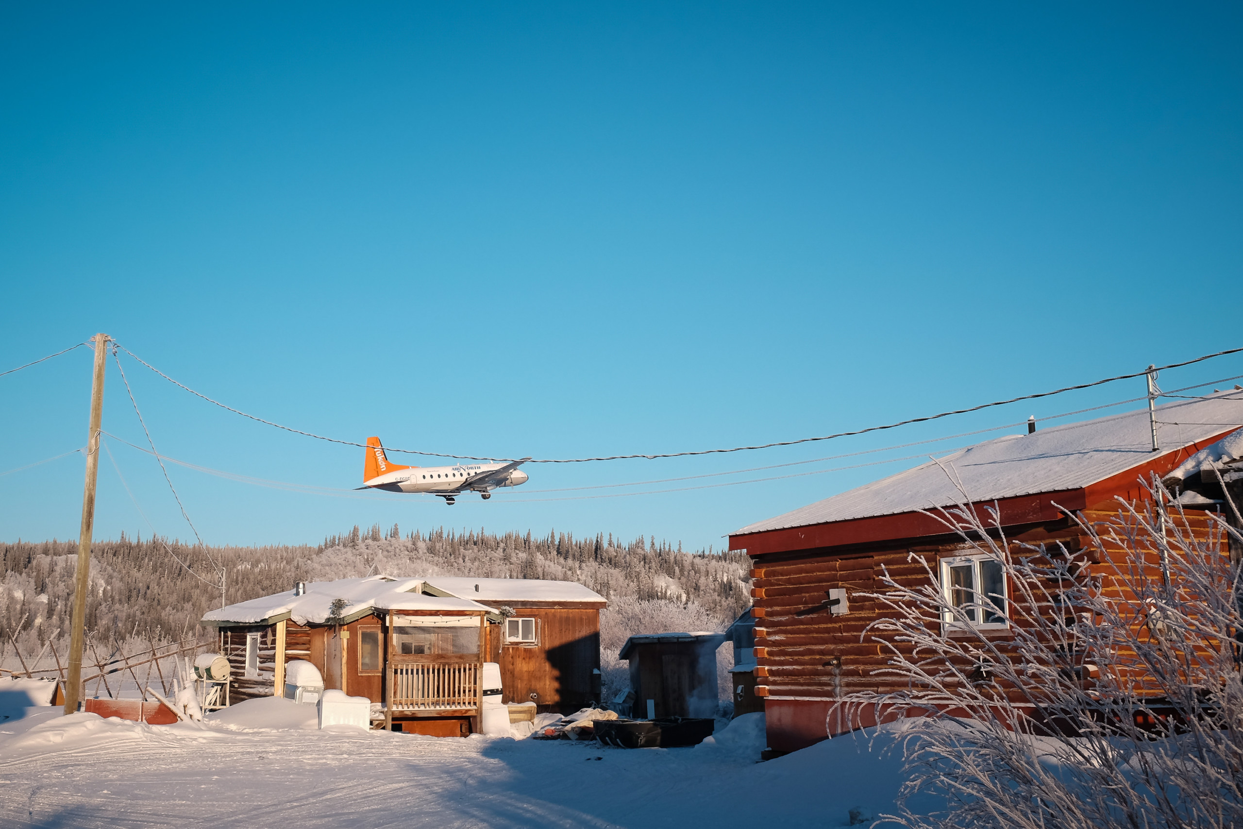 The majority of Inuit and Inuvialuit communities are fly-in and the First Nations Financial Management Board has argued to Canadian regulators that new climate reporting rules should “respect the diverse circumstances of Indigenous communities.” Photo: Matt Jacques / The Narwhal