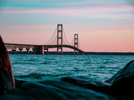 Mackinac Bridge Enbridge Line 5 pipeline