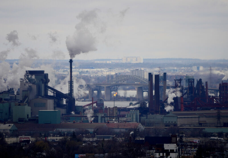 Emissons from steel industry in Hamilton, Ontario