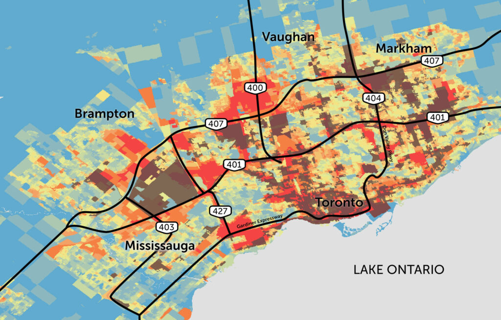 A map showing Greater Toronto Area highways and clusters of air pollution and residents with lower-socioeconomic status around them.