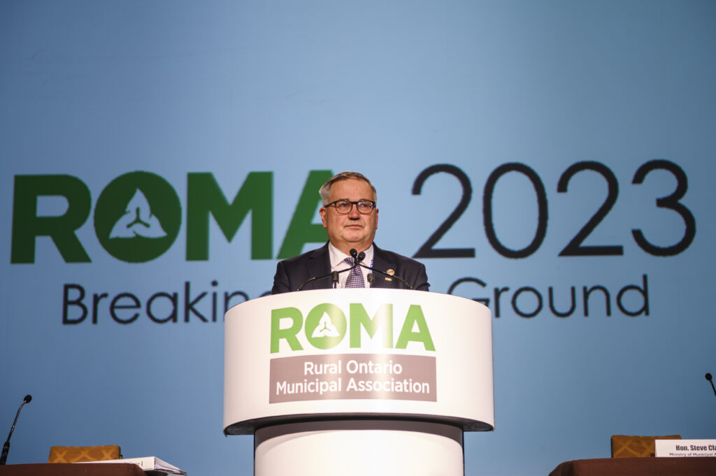 Colin Best, president of the Association of Municipalities Ontario, speaks at the rural municipalities conference in 2023